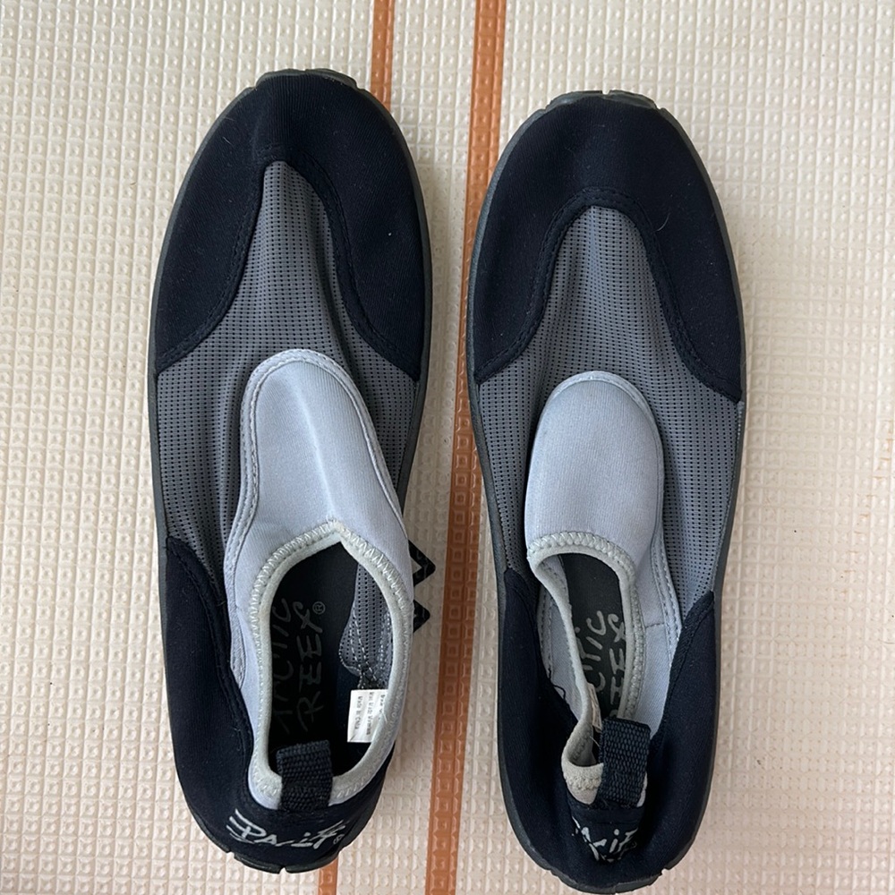 Water shoes